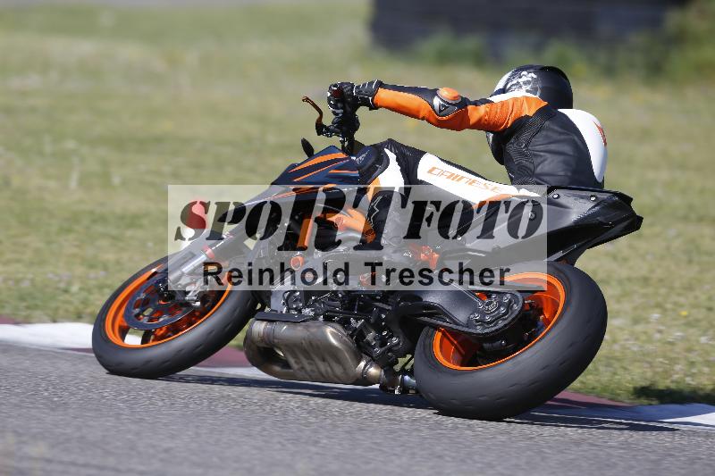 /10 20.04.2026  Pluess Moto Sport ADR/Freies Fahren/66
